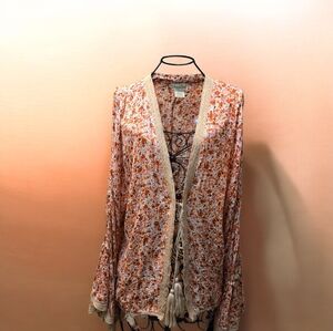 Nalini Floral Kimono with Lace Detail